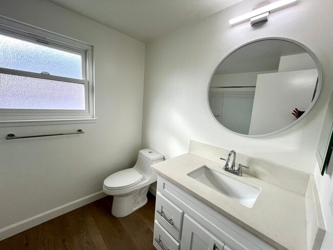 Building Photo - Rare 4 Bedroom pool home available in Cypress