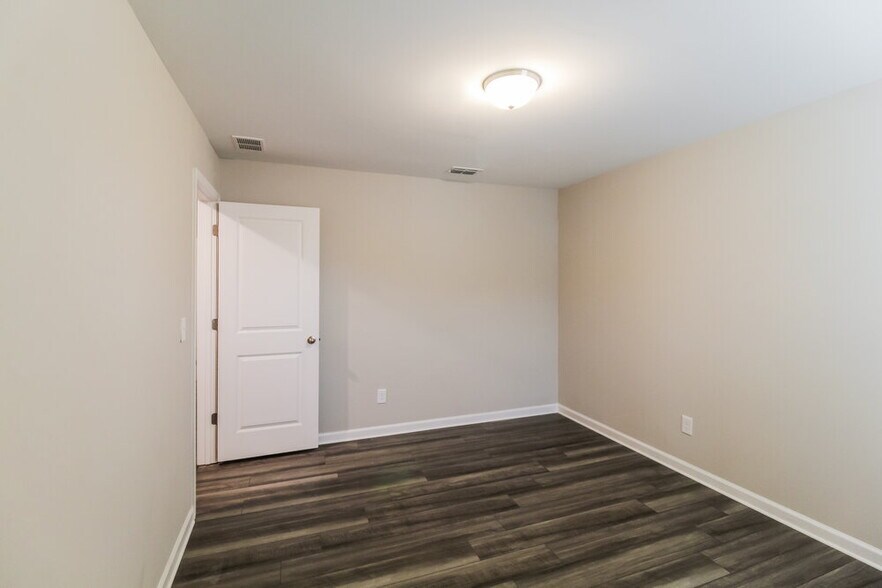 Building Photo - 1071 Feldman Chase
