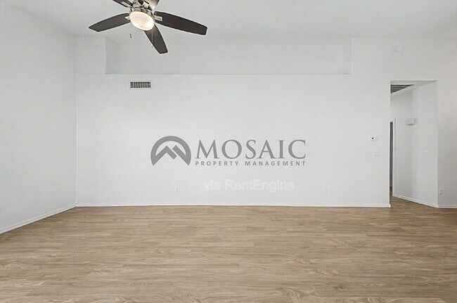 Building Photo - 2441 W Indigo Dr