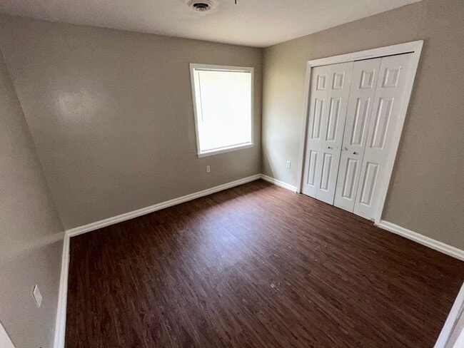 Building Photo - 3218 Meadow Forest Dr
