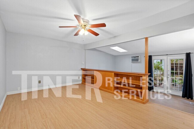 Building Photo - Updated Charming Studio in Historic Folsom...