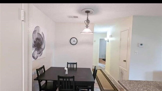 Building Photo - 15534 Zabolio Dr