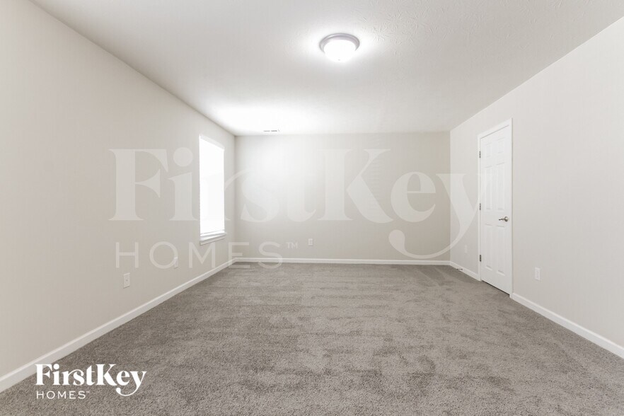 Building Photo - 8349 Burket Way