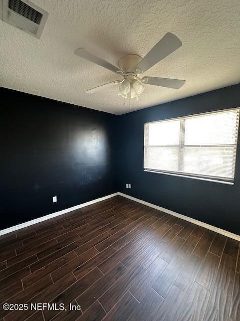 Building Photo - 8060 Village Gate Ct