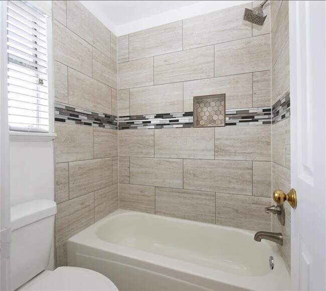 Building Photo - 14326 Cashel Wood Dr