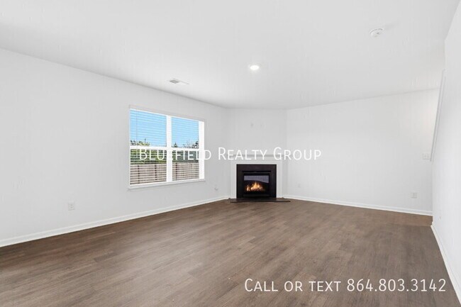 Building Photo - 227 Millen Dr