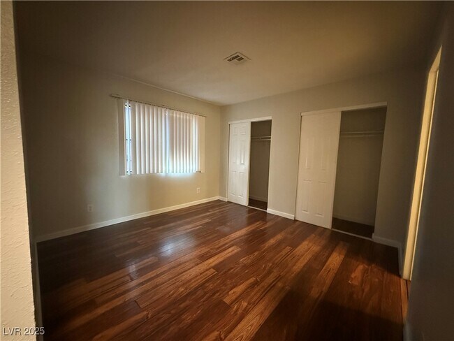 Building Photo - 2853 Wheelwright Dr