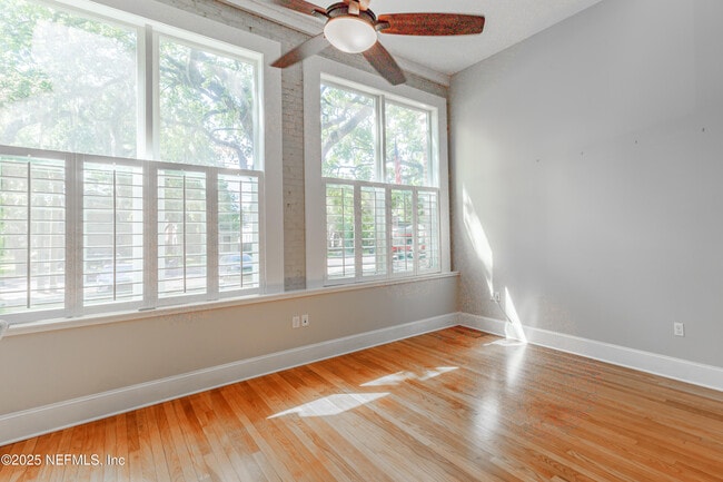 Building Photo - 2525 College St