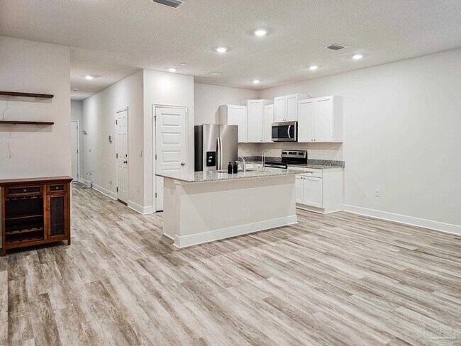 Building Photo - 1211 Fairchild Vlg Dr