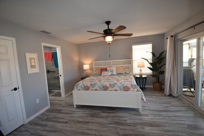 Building Photo - 4795 S Amstel Dr