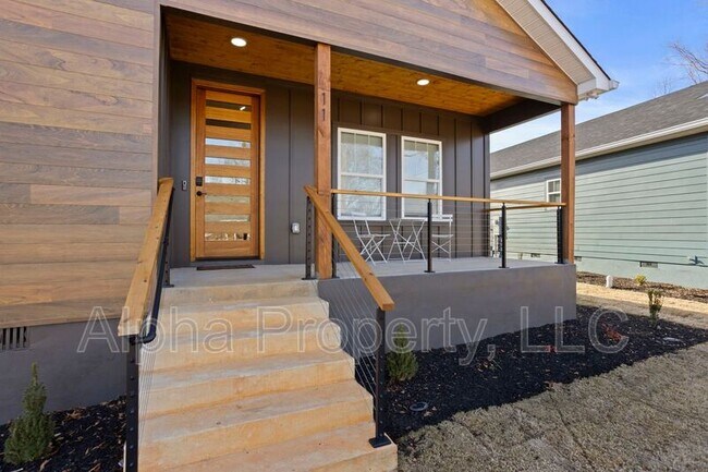 Building Photo - 11 Shubuta Ct