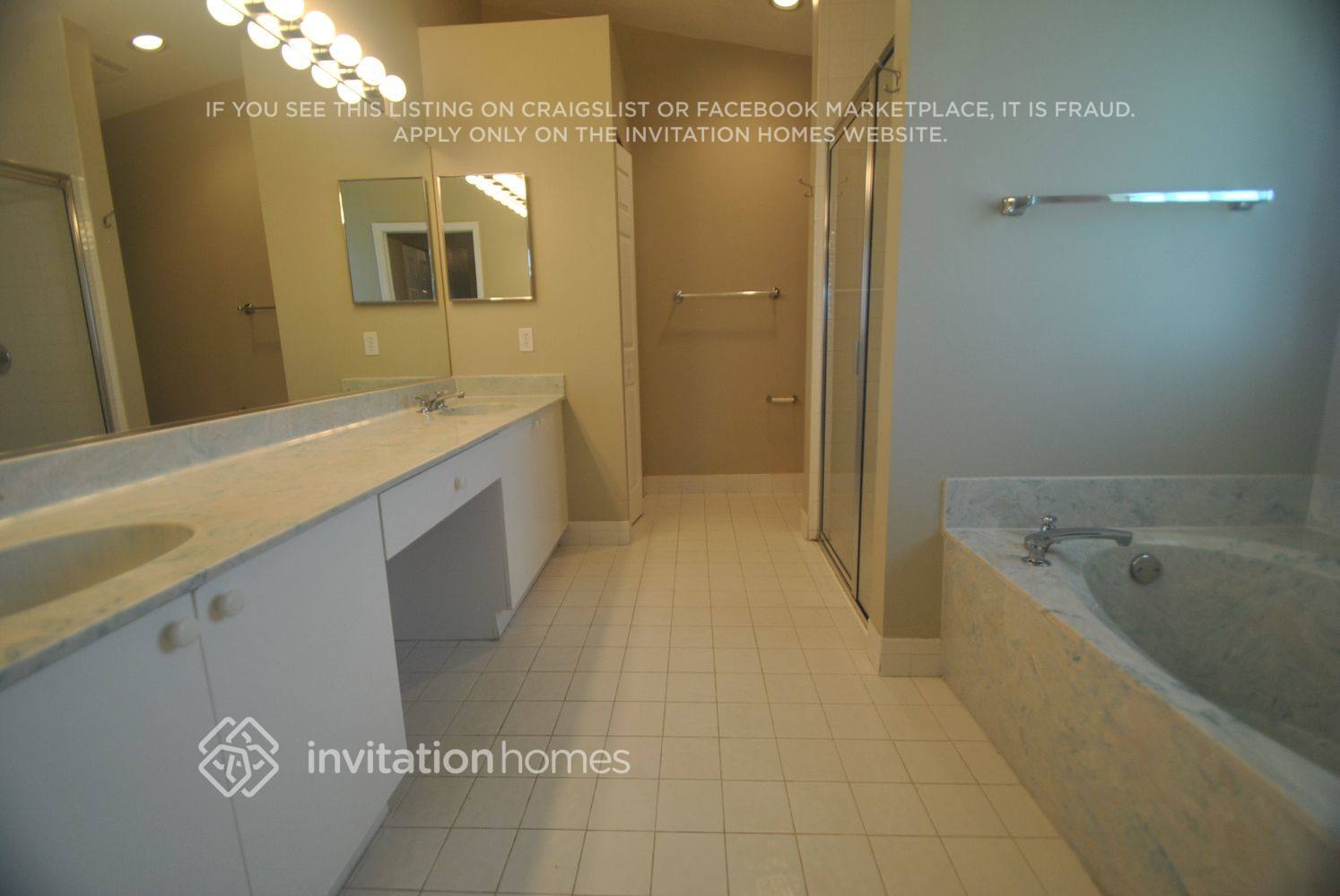 Building Photo - 3900 Majestic Palm Way