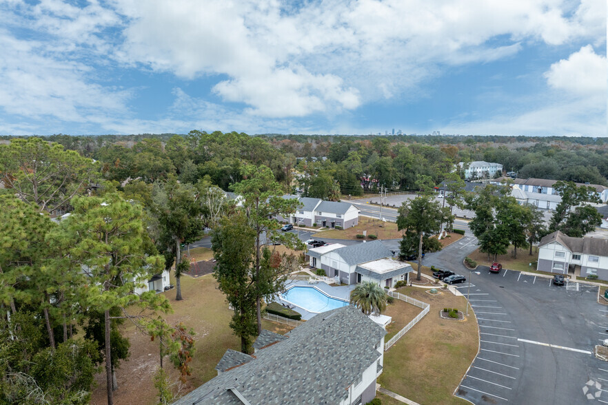 Aerial Context - The Grove on Lane