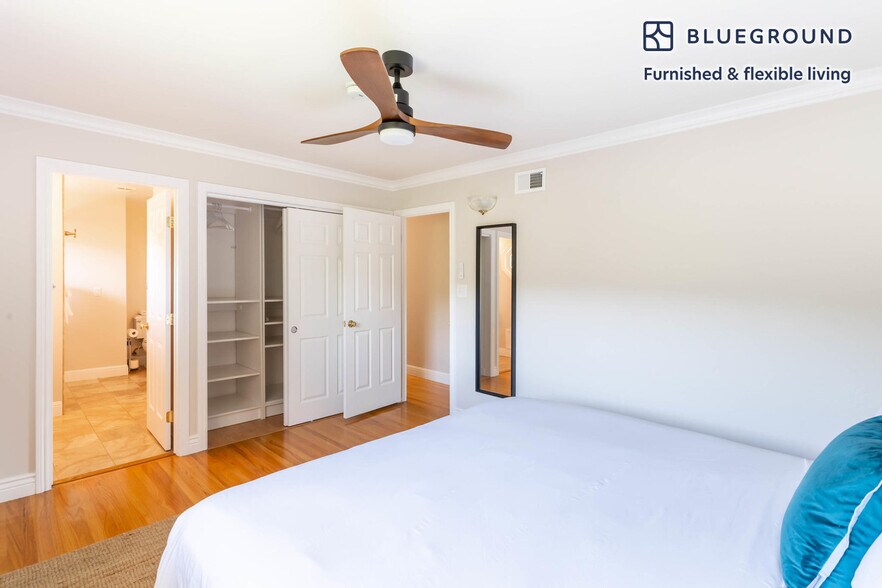 Building Photo - 120 Belvue Dr