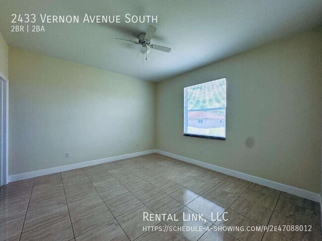 Building Photo - 2433 Vernon Ave S