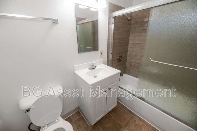 Building Photo - 1746 Kidder Ave