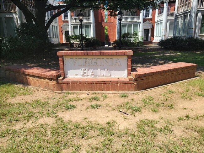 Building Photo - 878 Briarcliff Rd NE