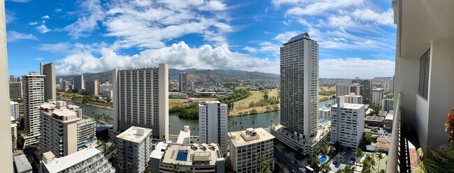 Building Photo - 2240 Kuhio Ave