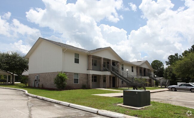 Primary Photo - Briarwood Apartments Ph II