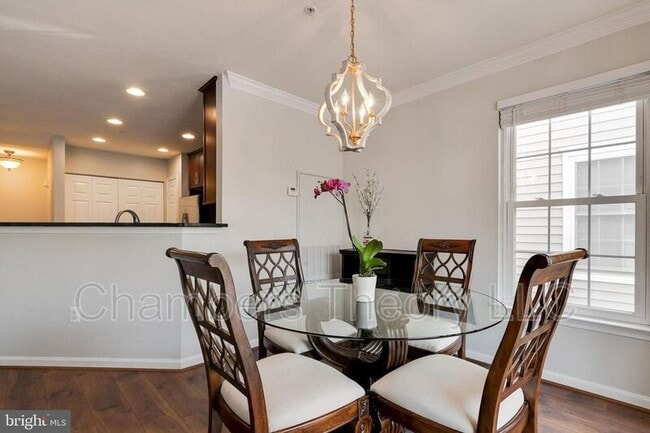 Building Photo - 12813 Fair Briar Ln