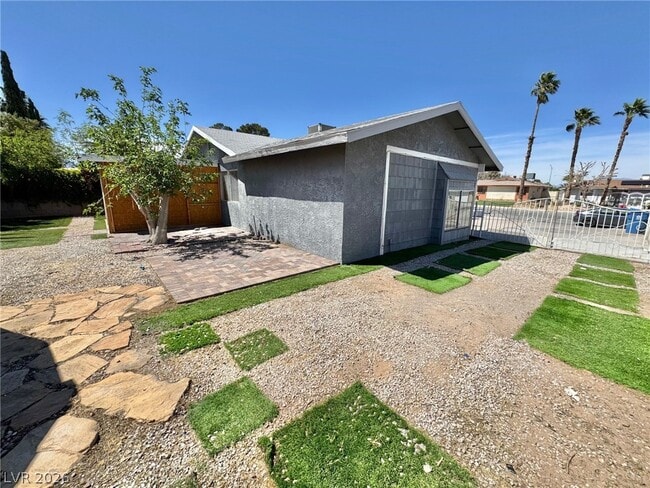 Building Photo - 6323 Silverfield Dr