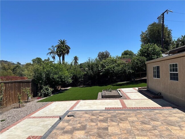 Building Photo - 12752 Barrett Ln