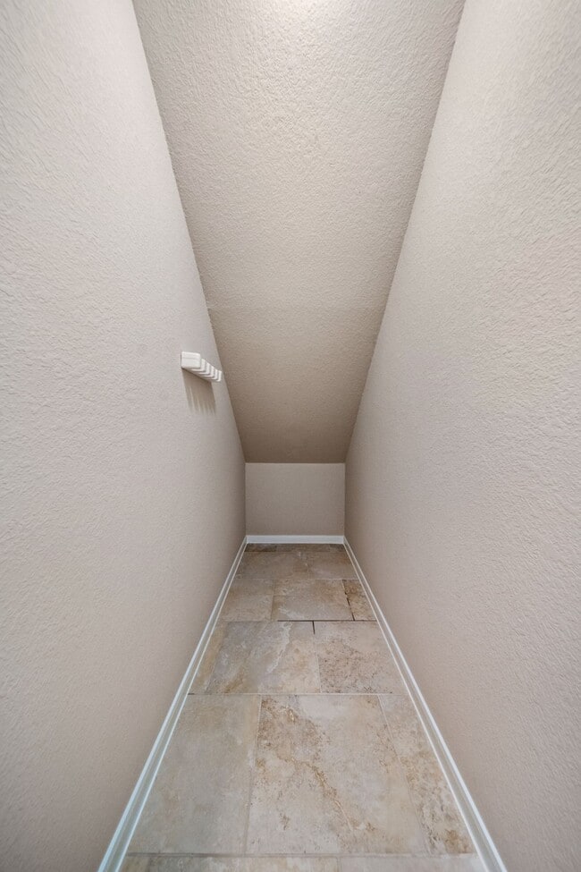 Building Photo - 153 E Montfair Blvd