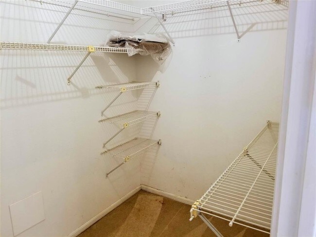 Building Photo - 18617 Egret Bay Blvd