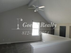 Building Photo - 3 bed 2 bath House on East side!