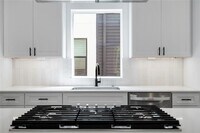 Building Photo - 1139 N Madison Ave