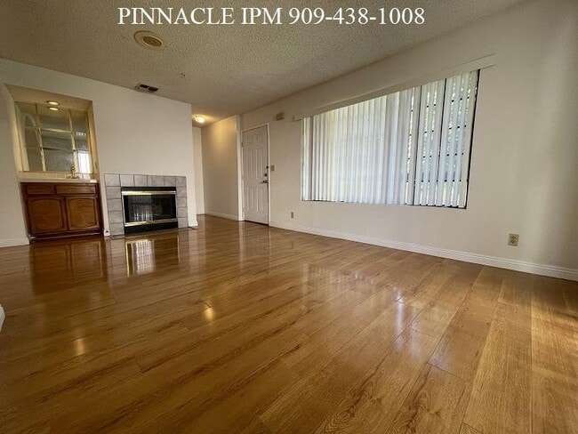 Building Photo - 745 Camino Real Ave #C