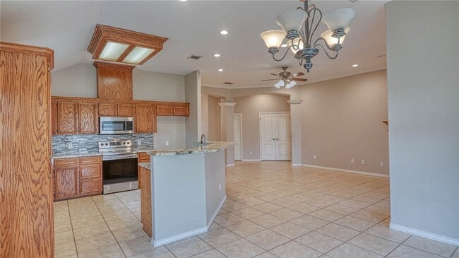 Building Photo - 2542 Windrose Dr