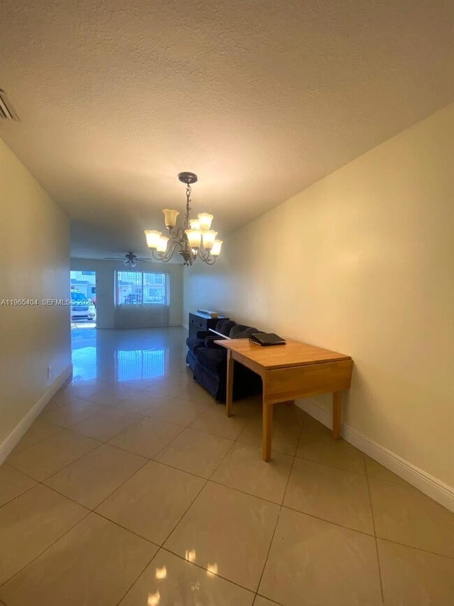 Building Photo - 4601 Pier Dr