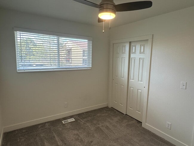 Building Photo - 7486 S 1000 E