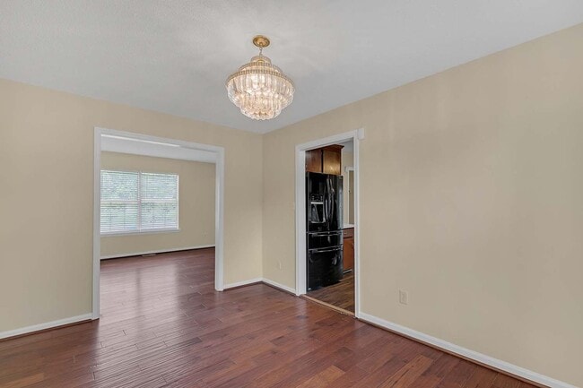 Building Photo - 18 Lundy Ln