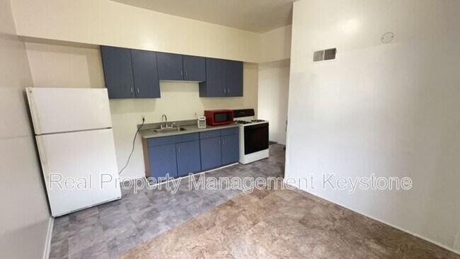 Building Photo - 429 Island Ave