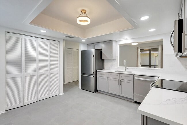 Building Photo - 107 Parkside Colony Dr