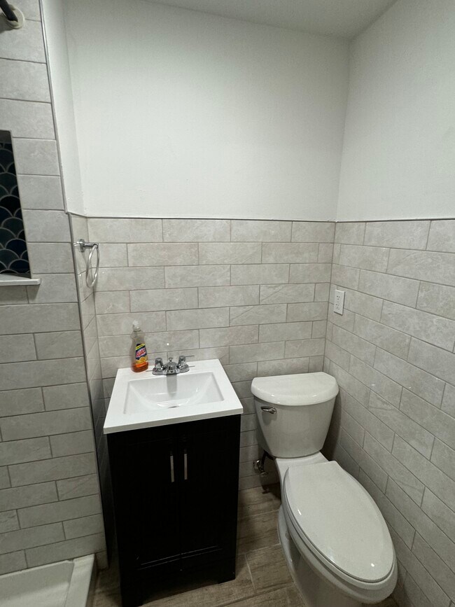 Building Photo - 243 Adams St