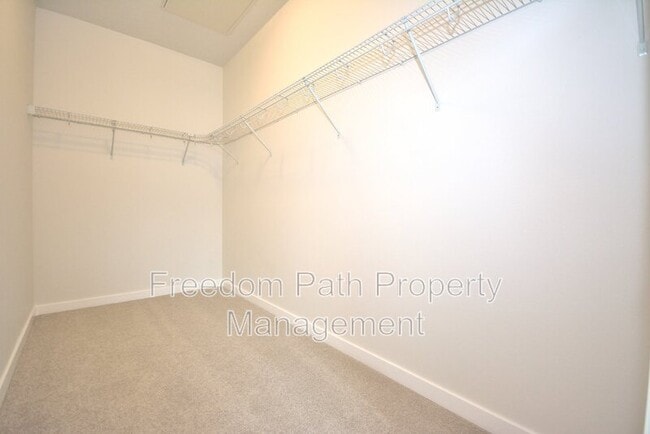 Building Photo - 6510 N Atlas Rd