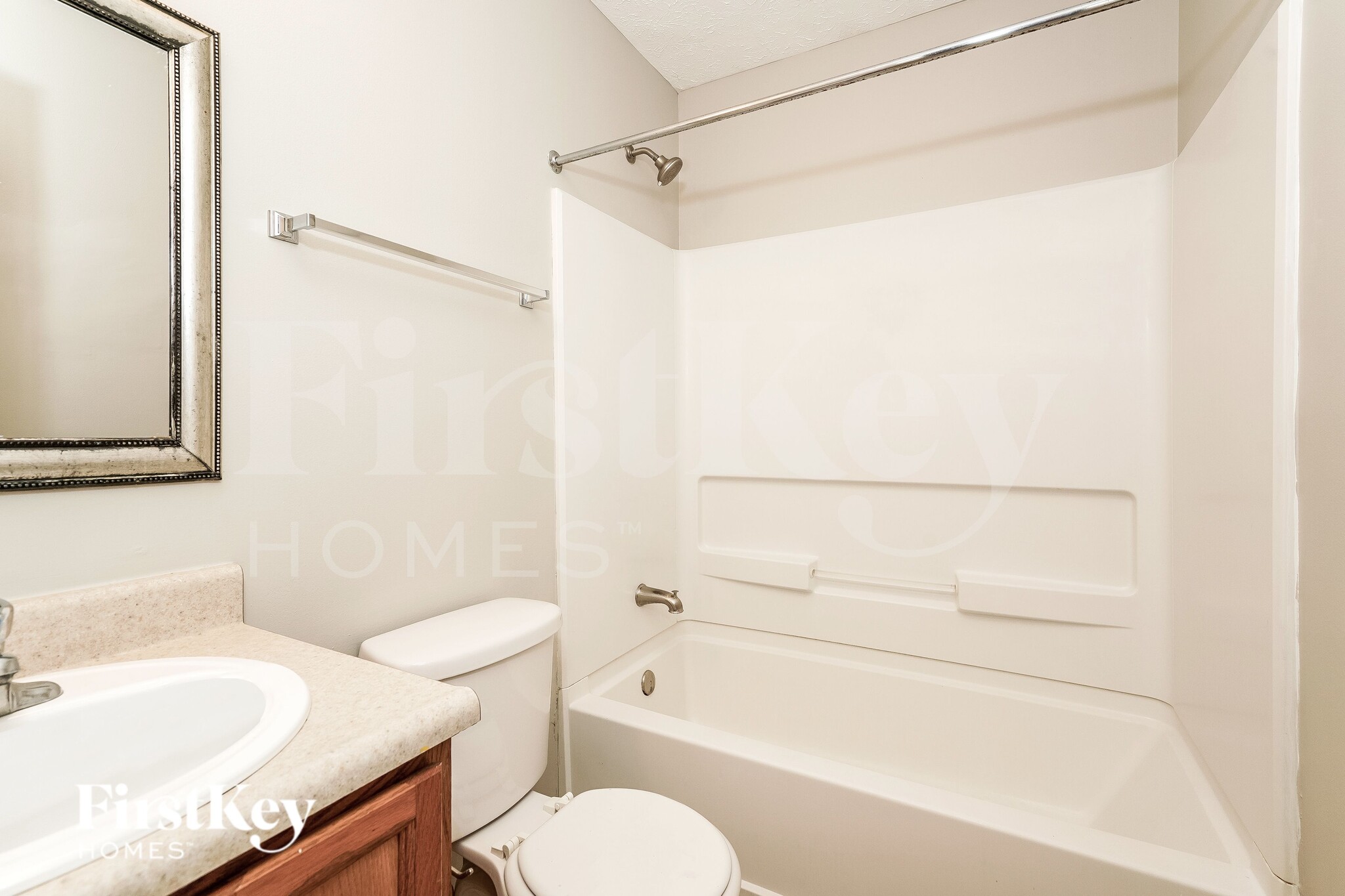 Building Photo - 3149 Monterey Dr