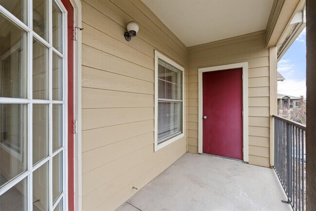 Building Photo - 2320 Gracy Farms Ln