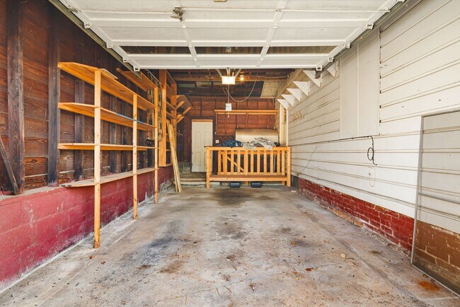 Building Photo - Modest East Asheville 3-Bedroom with Garage & Fenced-In Backyard