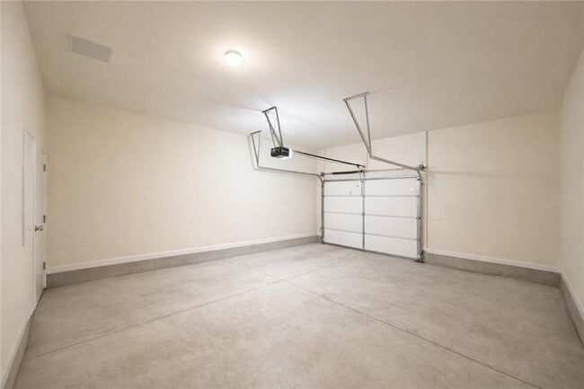 Building Photo - 4870 Carre Way