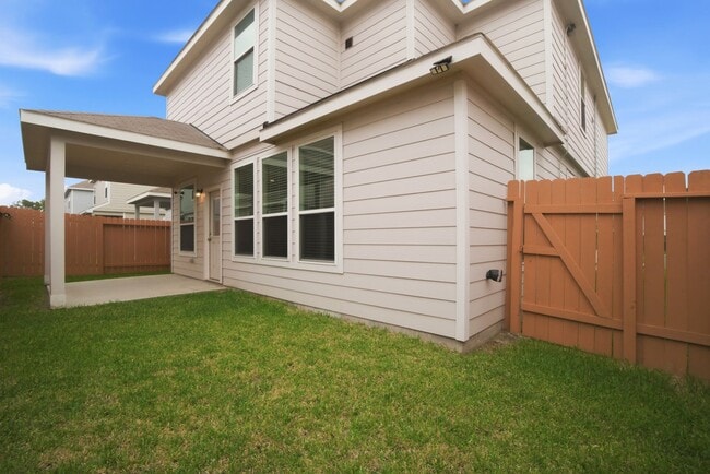 Building Photo - 22210 Great Royal Ln