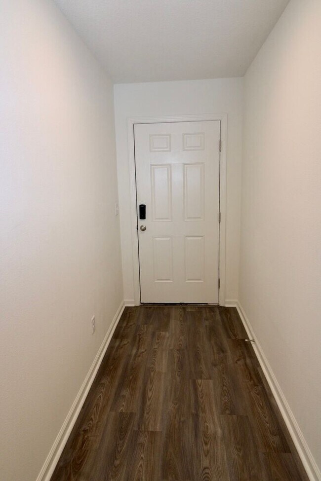 Building Photo - 4BR/2BA in Woodbine, GA
