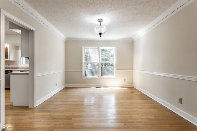 Building Photo - 795 Grace Dr