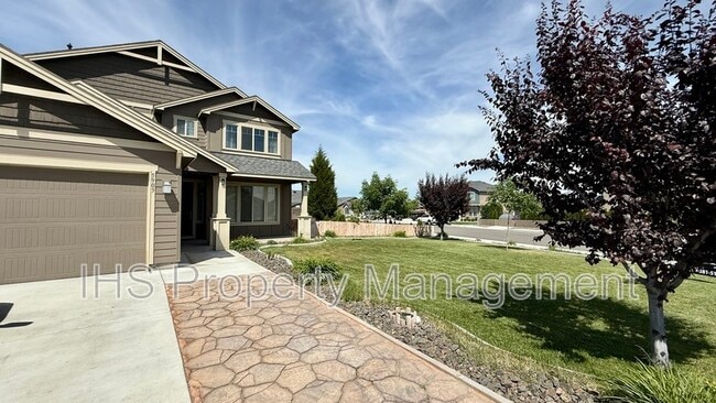 Building Photo - 5903 Pierre Dr