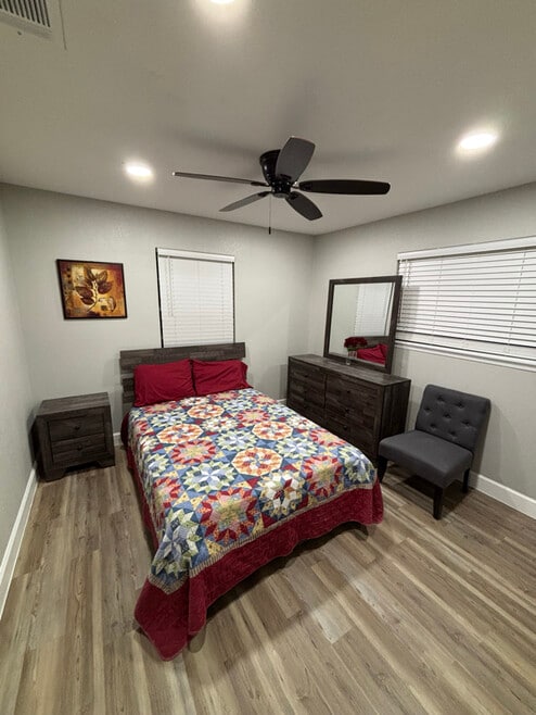 Building Photo - 143 Echols St