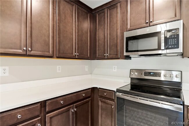 Building Photo - 2721 St Elias Dr