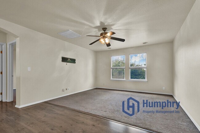 Building Photo - 3956 E Granger Dr